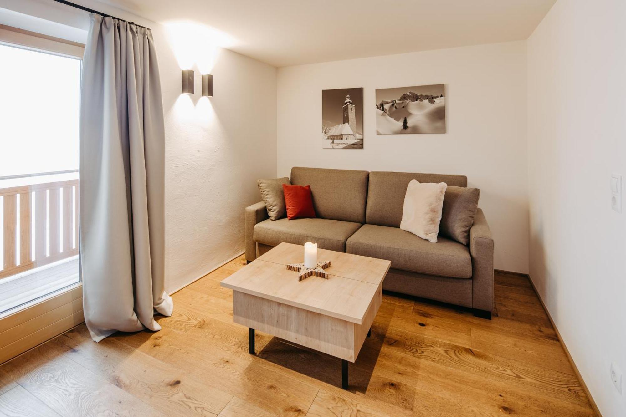 Fernsicht Alpen-Apartments Lech am Arlberg Room photo