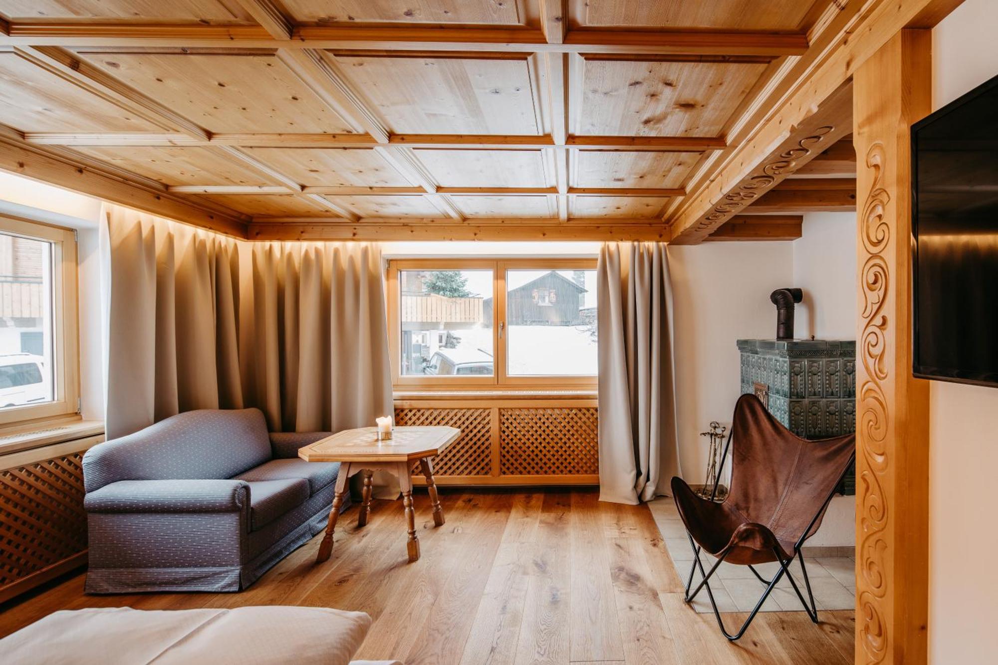 Fernsicht Alpen-Apartments Lech am Arlberg Room photo
